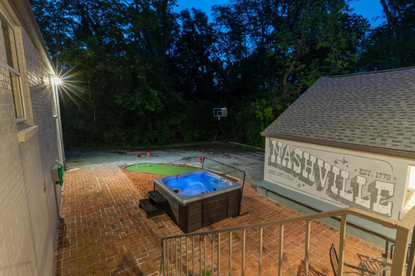 Brand New Nashville Dream Hot Tub Arcade More Exterior foto